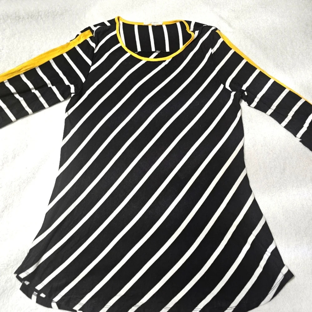 Ava james black yellow striped shirt/tunic size large
